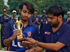 बख्शी का तालाब क्षेत्र के क्रिकेट एकेडमी ऑफ पठांस के प्ले ग्राउंड में लखनऊ क्रिकेट स्कालरशिप द्वारा सीजन तीन का किया गया आयोजन■ स्कालरशिप के तहत प्रथम आने वाले क्रिकेटर को 1 वर्ष के क्रिकेट प्रशिक्षण के सारे खर्चों का प्रदान किया गया चेक