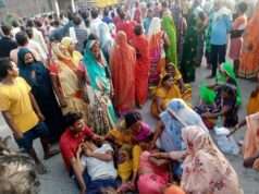 सड़क हादसे में 10 की मौत, तीन लोग गंभीर रूप से घायल