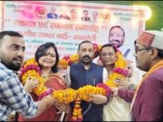 मण्डल अध्यक्ष मनोज अवस्थी के नेतृत्व में अजय पैलेस में नि.विधायक धीरेन्द्र बहादुर सिंह का किया गया भव्य स्वागत◼️ विधायक श्री सिंह ने 15 हजार से अधिक सदस्य बनाकर जिले में पहला स्थान हासिल कर पार्टी को किया गौरवान्वित◼️ जिले में लालगंज मण्डल ने सर्वाधिक सदस्य बनाकर प्राप्त किया है प्रथम स्थान- नि. विधायक धीरेन्द्र बहादुर सिंह