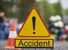 डंफर के धक्के से महिला की मौत, दो घायल