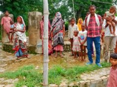 कुएं का दूषित पानी पीने को मजबूर ग्रामीण, स्वास्थ्य पर मंडरा रहा खतरा