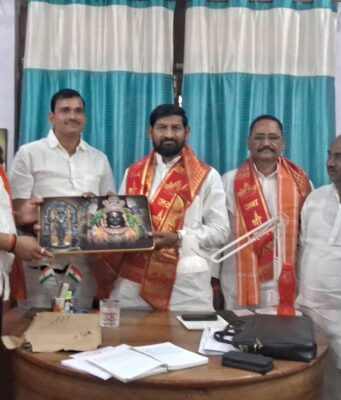 औराई में विप्र समाज ने विधायक दीनानाथ भास्कर का किया अभिनंदन